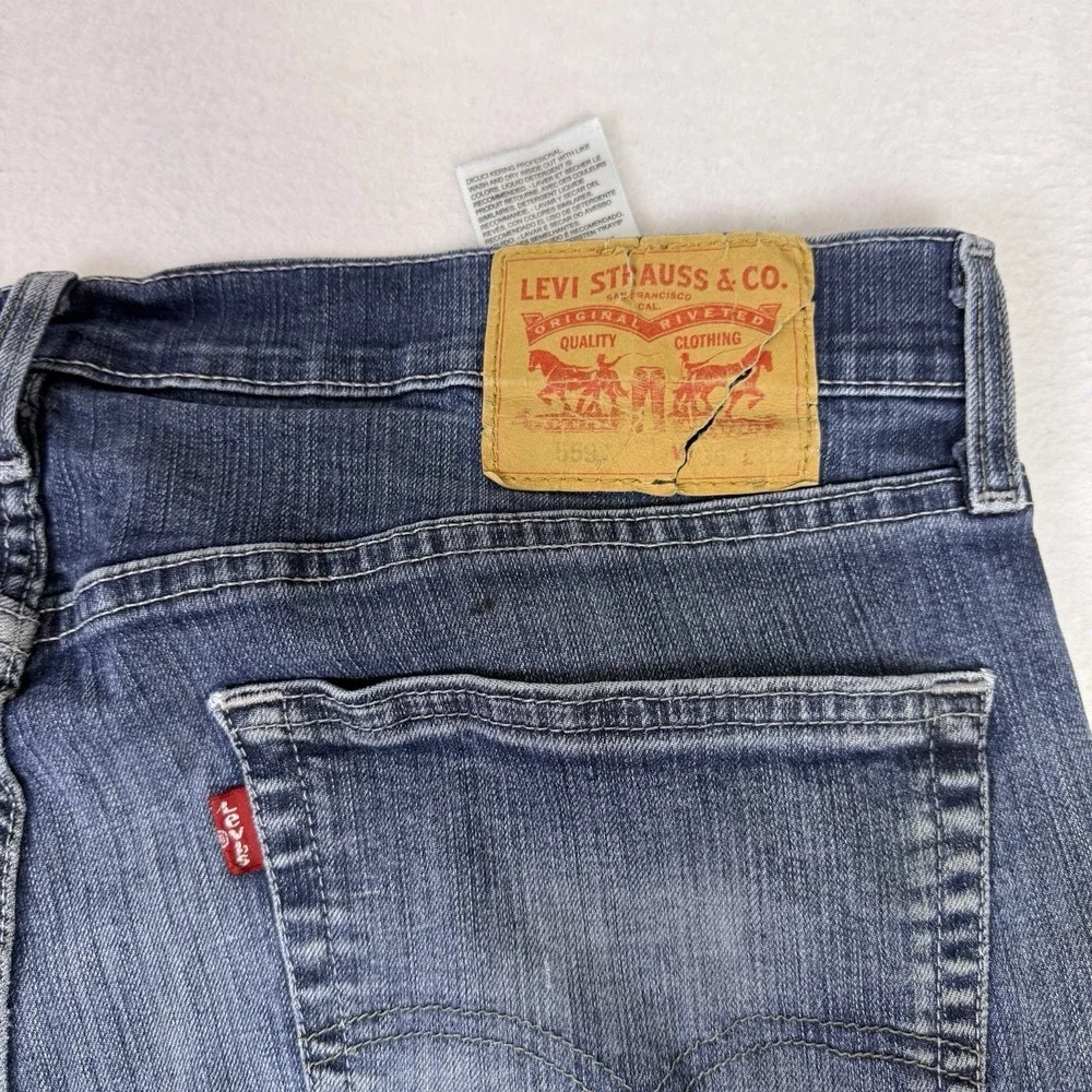 Levi's 559 Men's 36x31 Relaxed Straight Fit Blue Jeans Distressed Medium‎ Wash